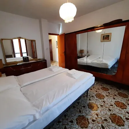 Bianca Luna - Your Mountain *